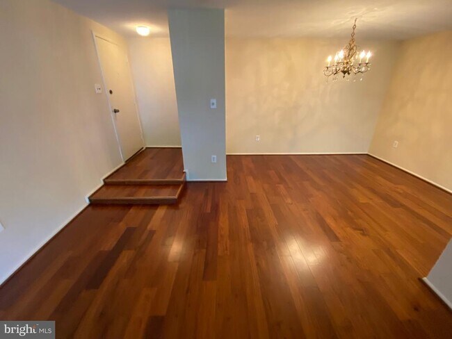 Foto del edificio - 407 Christopher Ave