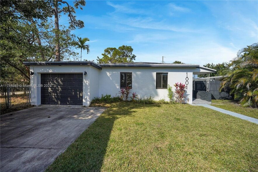 Foto principal - 1801 NE 175th St