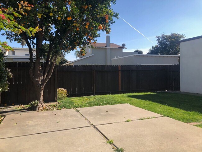 Foto del edificio - Spacious West Oxnard Home near Seabridge M...