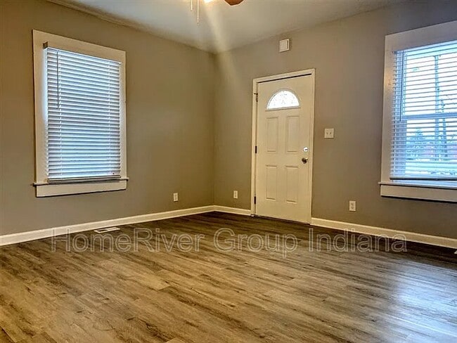 Foto del edificio - 226 Elliott Ave