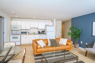 Building Photo - 60-62 Boylston Street-SI ID1240416P