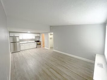 Foto del edificio - 1927-A Sanford Cir