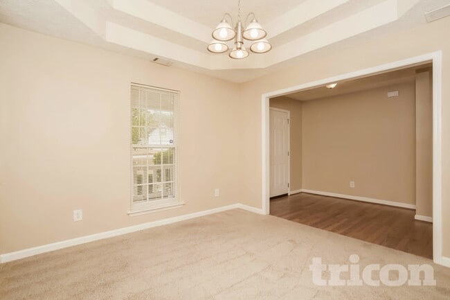 Building Photo - 25 Longcreek Ct