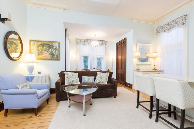 Foto del edificio - 95 Coggeshall Ave