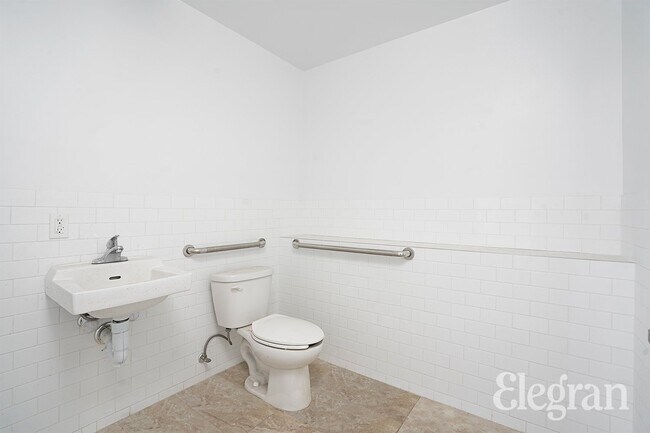 Foto del edificio - 362 Van Brunt St