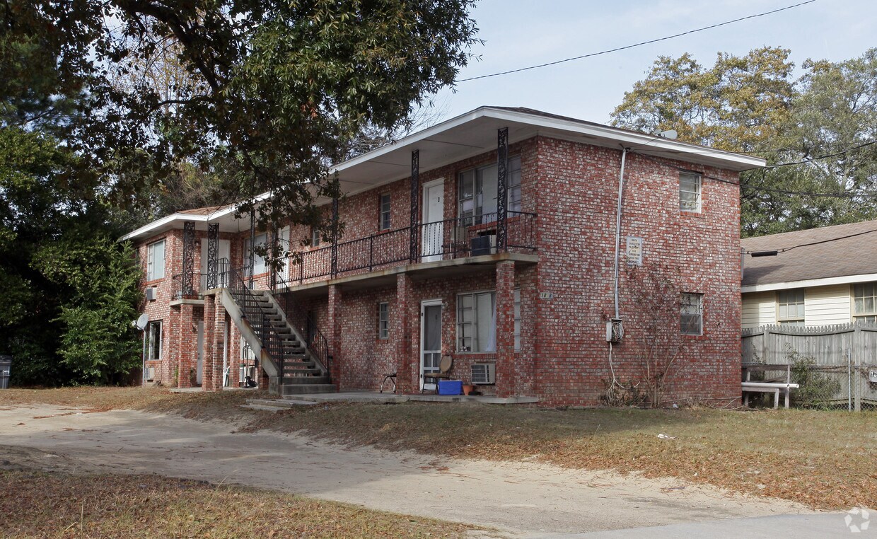 Primary Photo - 1828 Success St