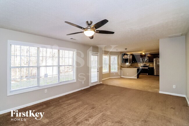 Foto del edificio - 640 Alcovy Springs Dr SE