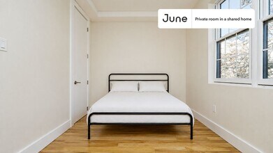 Building Photo - Room in Shared 4 bed/1 bath home in Clinton Hill