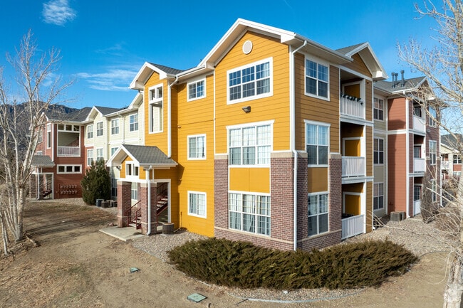 Building Photo - Westmeadow Peaks