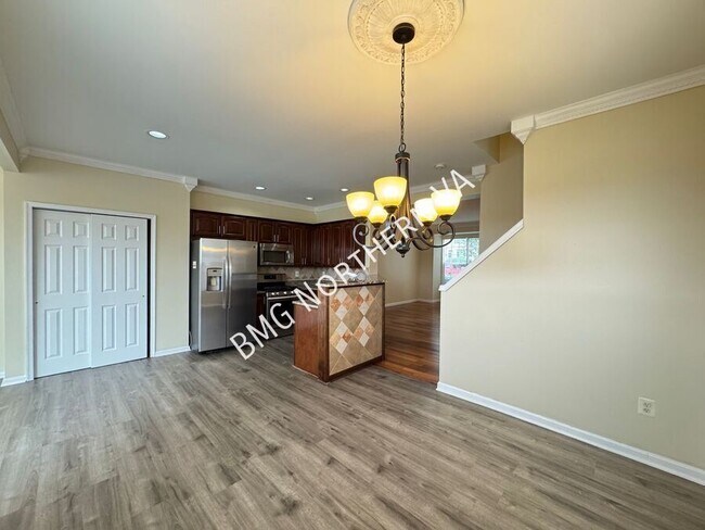 Foto del edificio - 10230 Magnolia Grove Dr