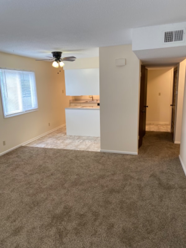 Foto del edificio - 2005 NW Hickory Ln