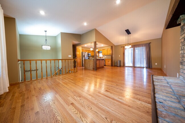 Foto del edificio - 13218 Van Buren St NE