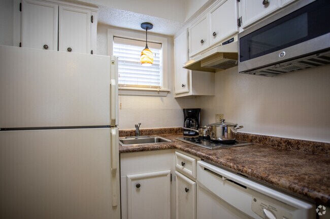1 dormitorio, 1 baño, 425 pies cuadrados - Quarter Inn Apartments