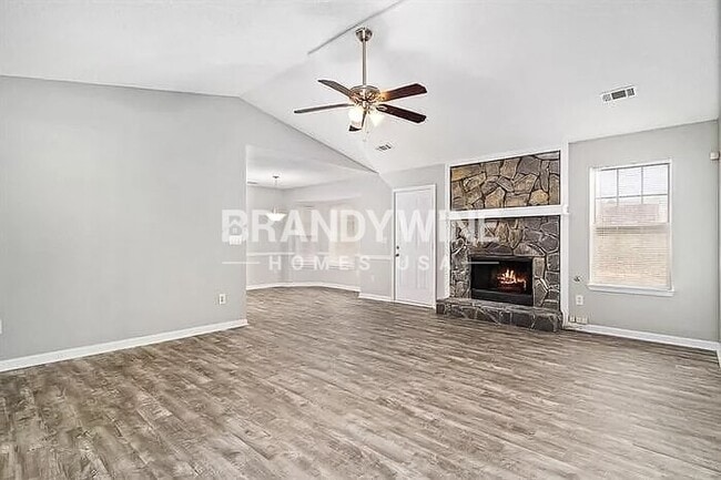 Building Photo - 427 Cheri Pl