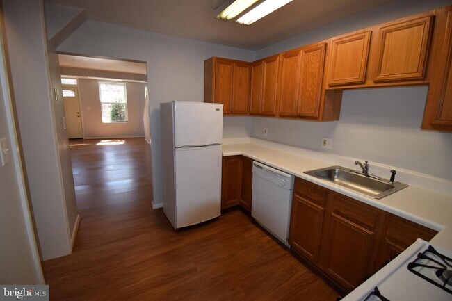 Building Photo - 51 Hanover Pl NW