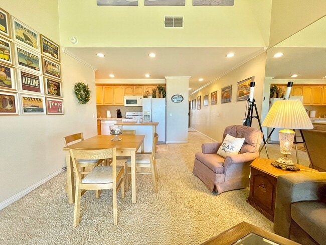 Building Photo - 741 Reef- MFR