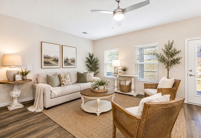 Foto del edificio - Whisper Creek Village