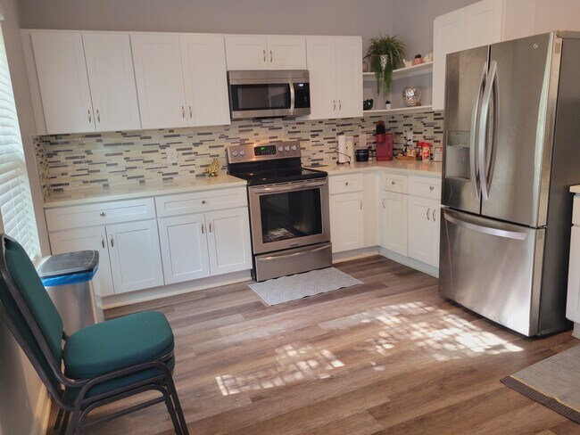 Photo - 1313 Bridges St House