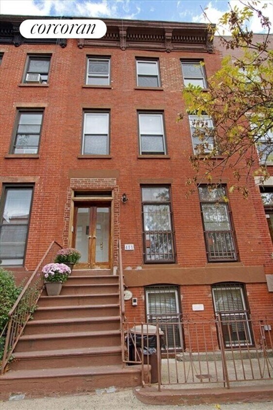 411 Adelphi St, Brooklyn, NY 11238 Room for Rent in Brooklyn, NY