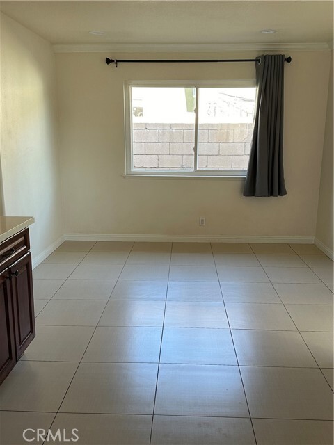 Foto del edificio - 1341 Hartview Ave