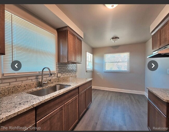 Building Photo - 28951 Hazelwood St