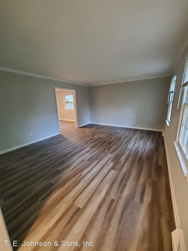 Building Photo - 4 br, 3 bath House - 5104 Ellenwood Dr