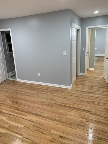 Master bedroom - 15 E 8th St