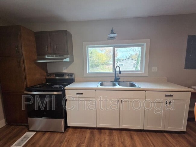 Foto del edificio - 510 Mission Ridge Rd