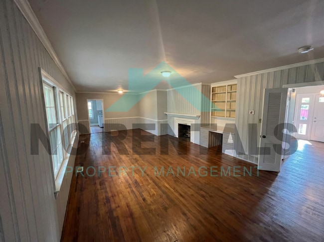 Building Photo - 414 N 3rd St