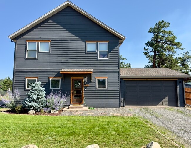 Building Photo - 30469 Hilltop Dr