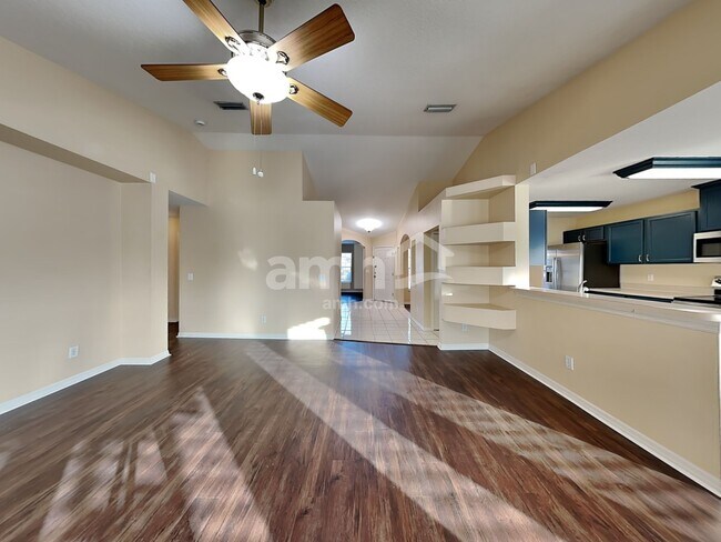 Building Photo - 4021 Kingsfield Dr