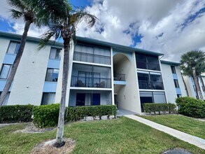 Building Photo - 1111 Green Pine Blvd