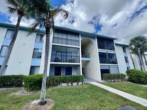 Building Photo - 1111 Green Pine Blvd