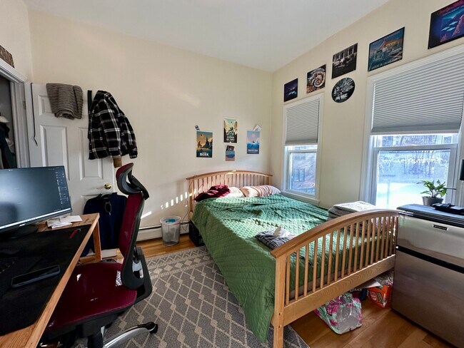 Bedroom 1 - 143 Hillside St