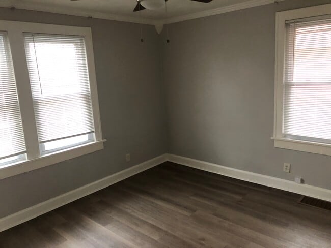 Building Photo - 211 N 47th St