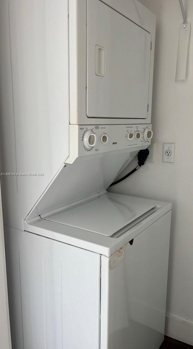 Photo - $1,995MONTHLY;1791 NE MIAMI GARDENS DR #E2... House