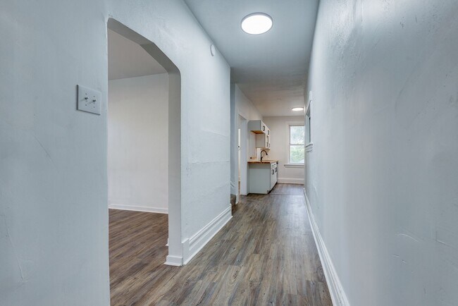Foto del edificio - 623 Lillian St