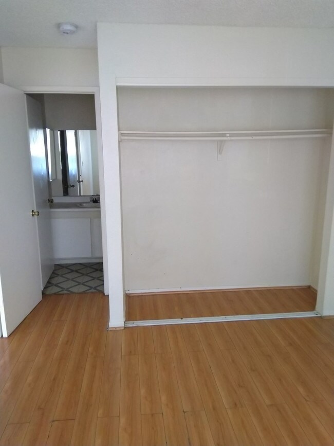 Foto del edificio - 4830 E Charleston Blvd