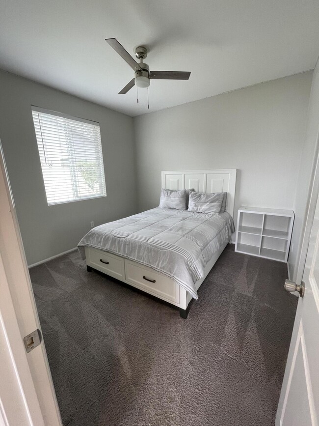 Foto del edificio - 82798 Longfellow Ct