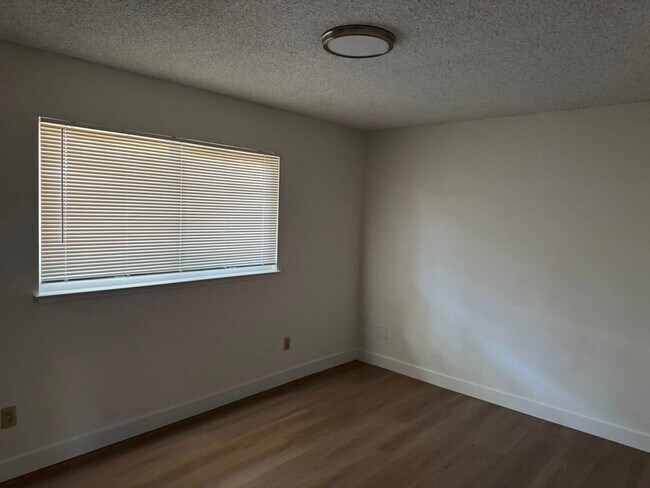 Building Photo - 5546-5548 Kohler Avenue