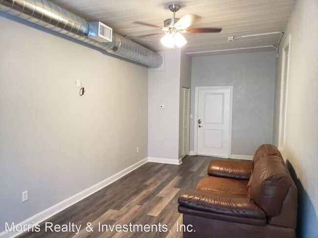 Foto del edificio - 1 br, 1 bath House - 103 S 2nd St A