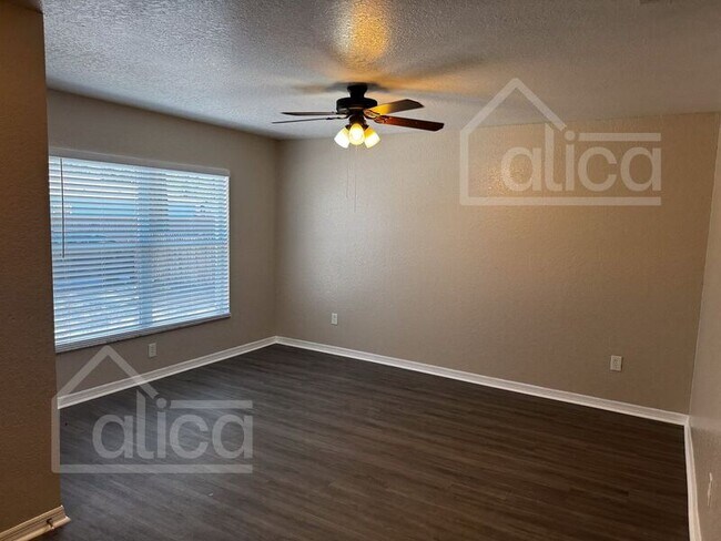 Foto del edificio - 1317 14th St S