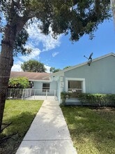 Building Photo - 160 SW 8th Ave