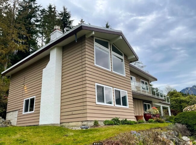 Building Photo - 526 Ballantree Pl