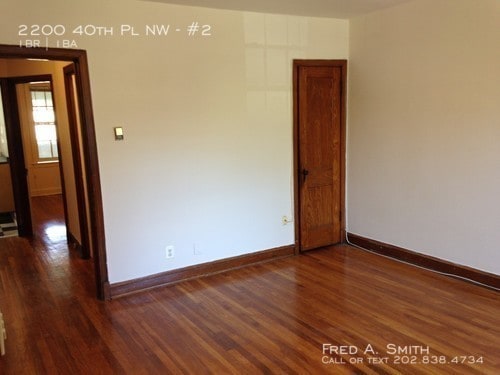 Building Photo - 1BR + Den in Glover Park! 2200 40th Place, NW