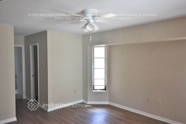 Building Photo - 2117 Mauritania Rd
