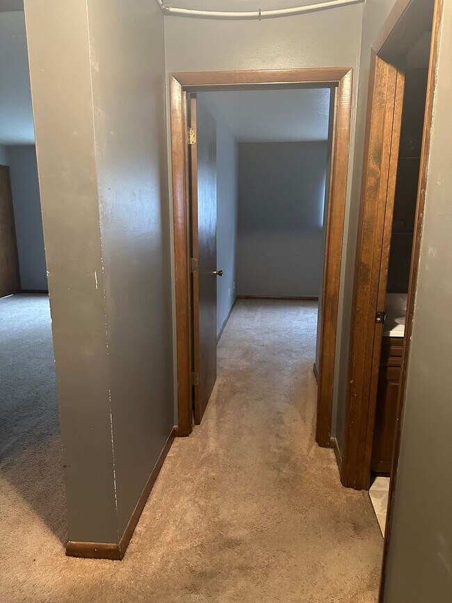 Foto del edificio - 2110 Lexington Dr
