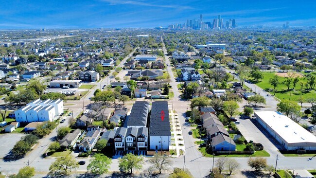 Foto del edificio - 4818 Cochran St