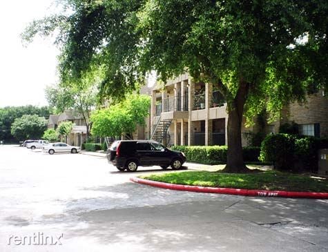 Building Photo - 2217 Hollister St