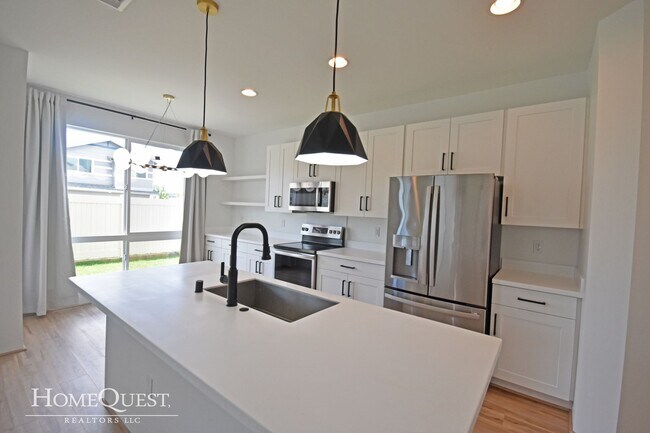 Foto del edificio - Northpark - Ewa Beach 3/2.5 $4000/mo